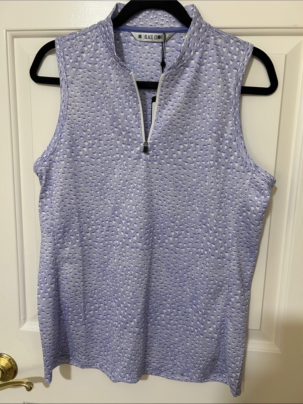 Lavender Sleeveless Textured Zip Mock Neck Sport Tank